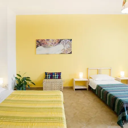 La Gatta Bianca Bed & Breakfast *